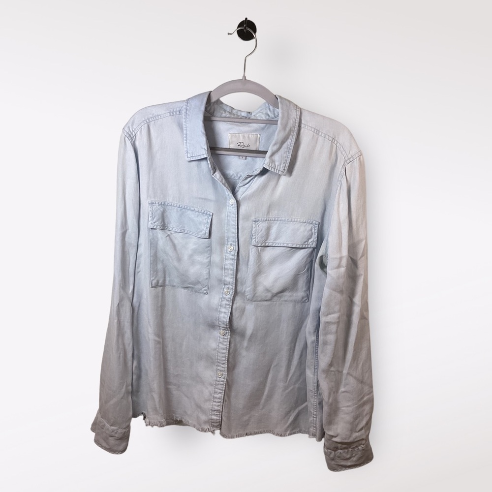 Rails Women’s Shirt Sz Large Light Vintage Wash Button Down Lyocell Pockets